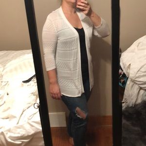 Croft & Barrow light weight white cardigan